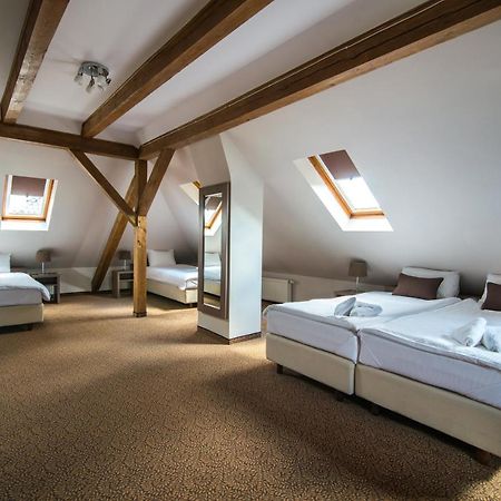 Hotel Bialy Domek Walcz Exterior photo